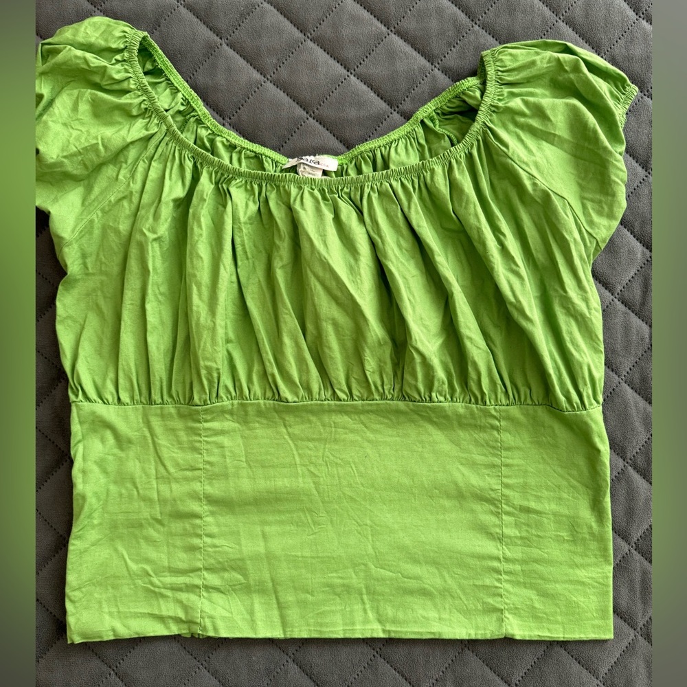 Sara USA Peasant Top in Green size XL